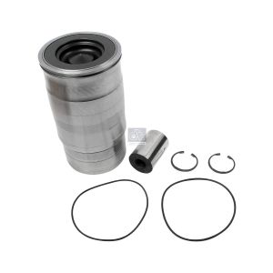 Piston with liner